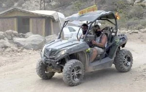 Pueden ir 2 personas en un Buggy